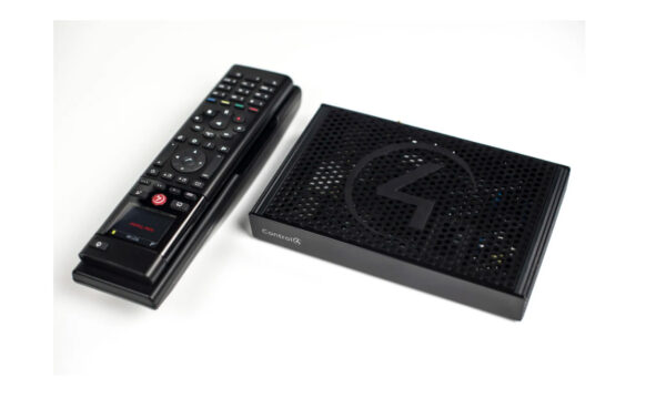 Control4 EA-1 Entertainment Bundle W/Remote & Recharging Station V2 - Image 4